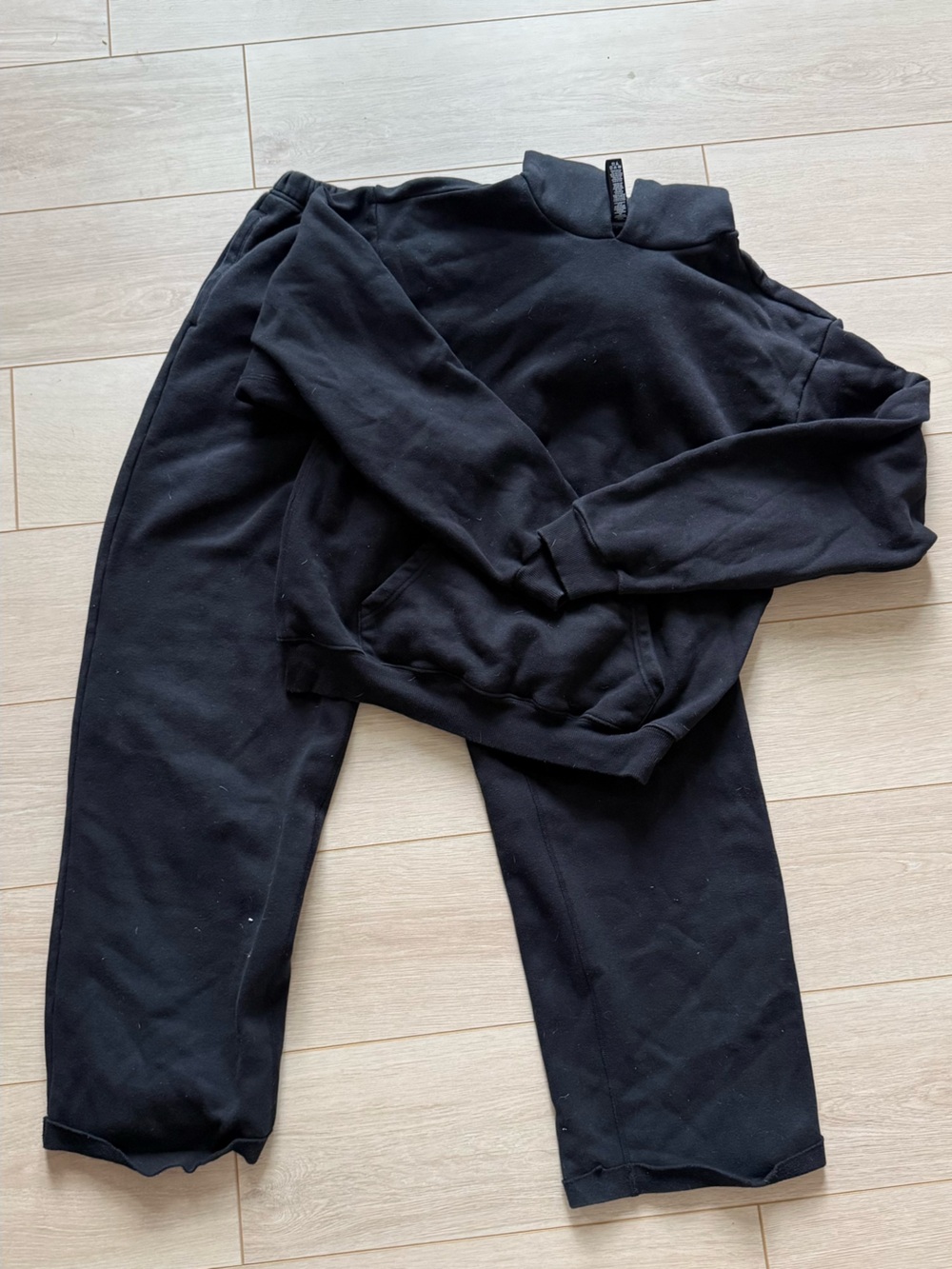 Skims Black Women’s Sweatpants & Hoodie Set